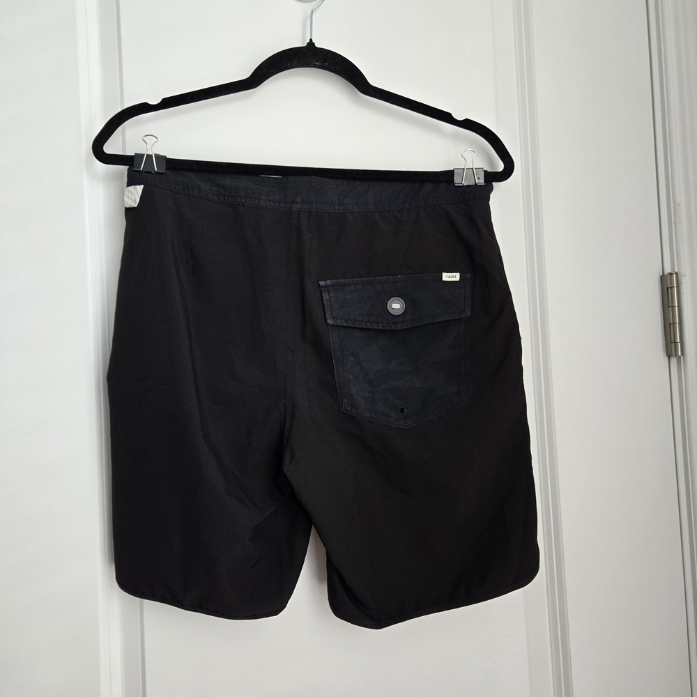 Vuori Cruise Boardshort Black Swim Trunks Size 28 Athletic Quick Dry - Picture 3 of 9
